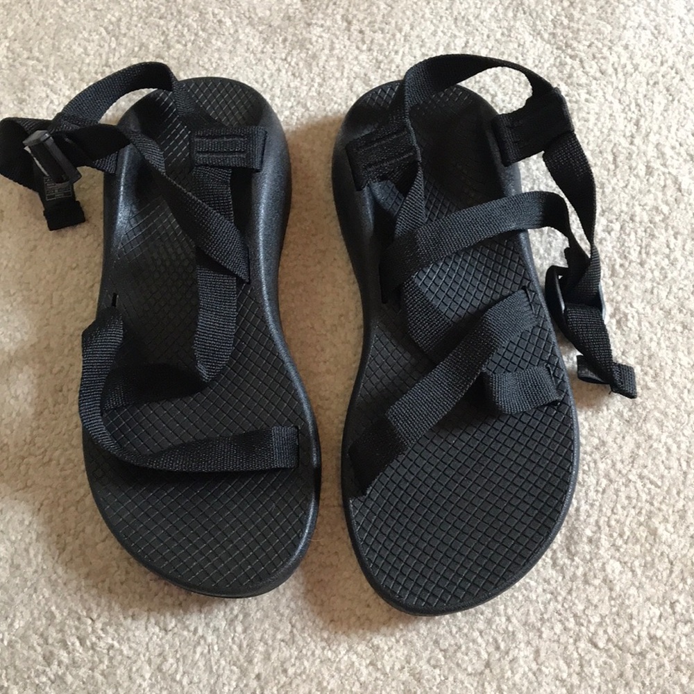 Women’s size 9 chacos